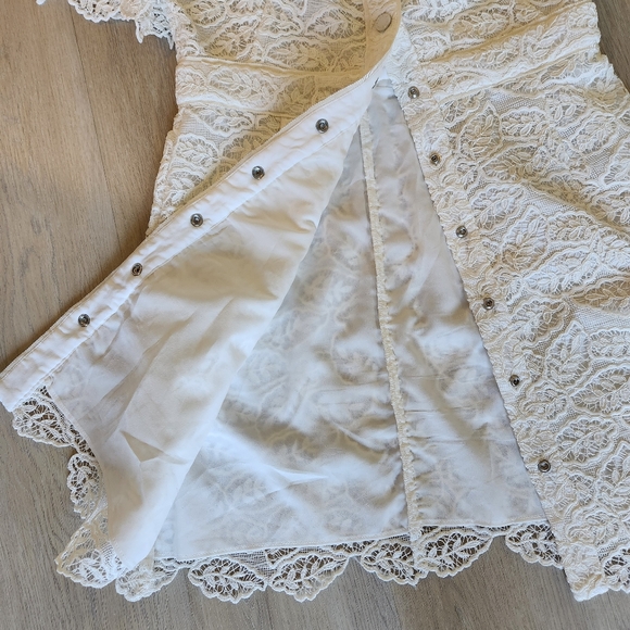 Sandro Short Sleeve White Dress - Picture 5 of 8